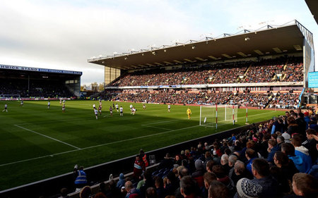 对穆阿尼充 对穆阿尼充